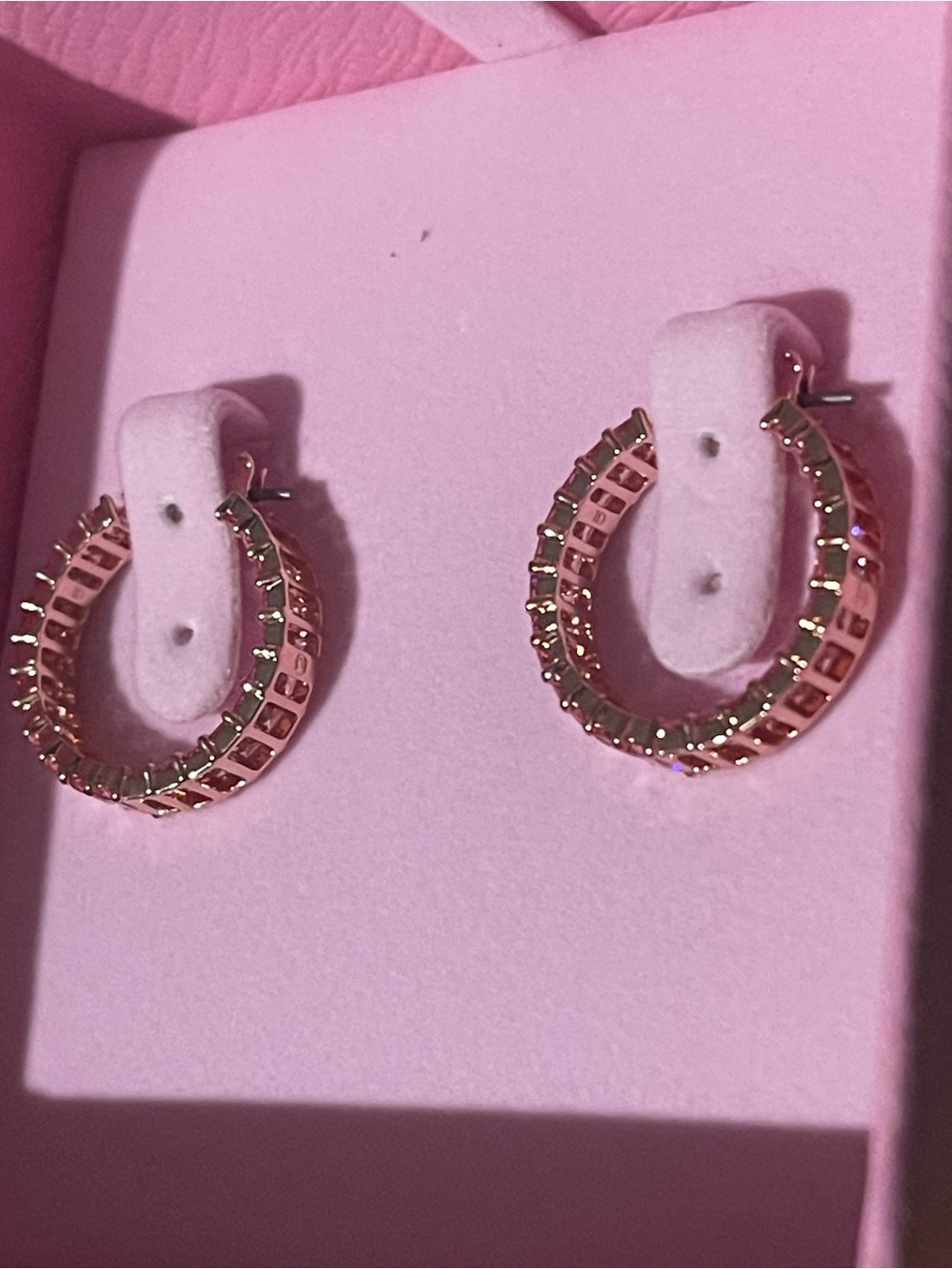 LAST ONE! SWAROVSKI Matrix hoop earrings, Pink Baguette, 18K rose gold finish - Picture 12 of 12